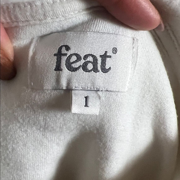 FEAT BlanketBlend Crop Hoodie - Picture 3 of 10